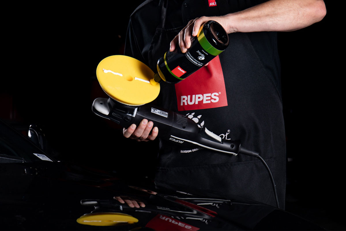 Rupes-DA-fine-polishing-compound-application Rupes D-A Fine